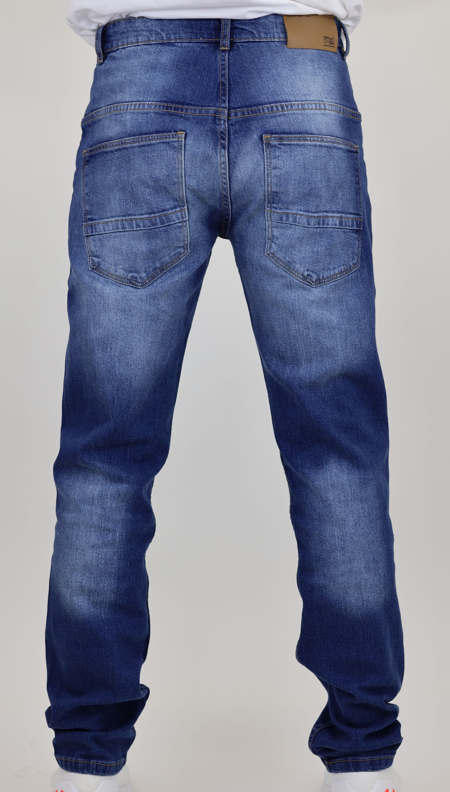 M8 Melbourne Men's Slim Straight Comfort Denim Mid Blue