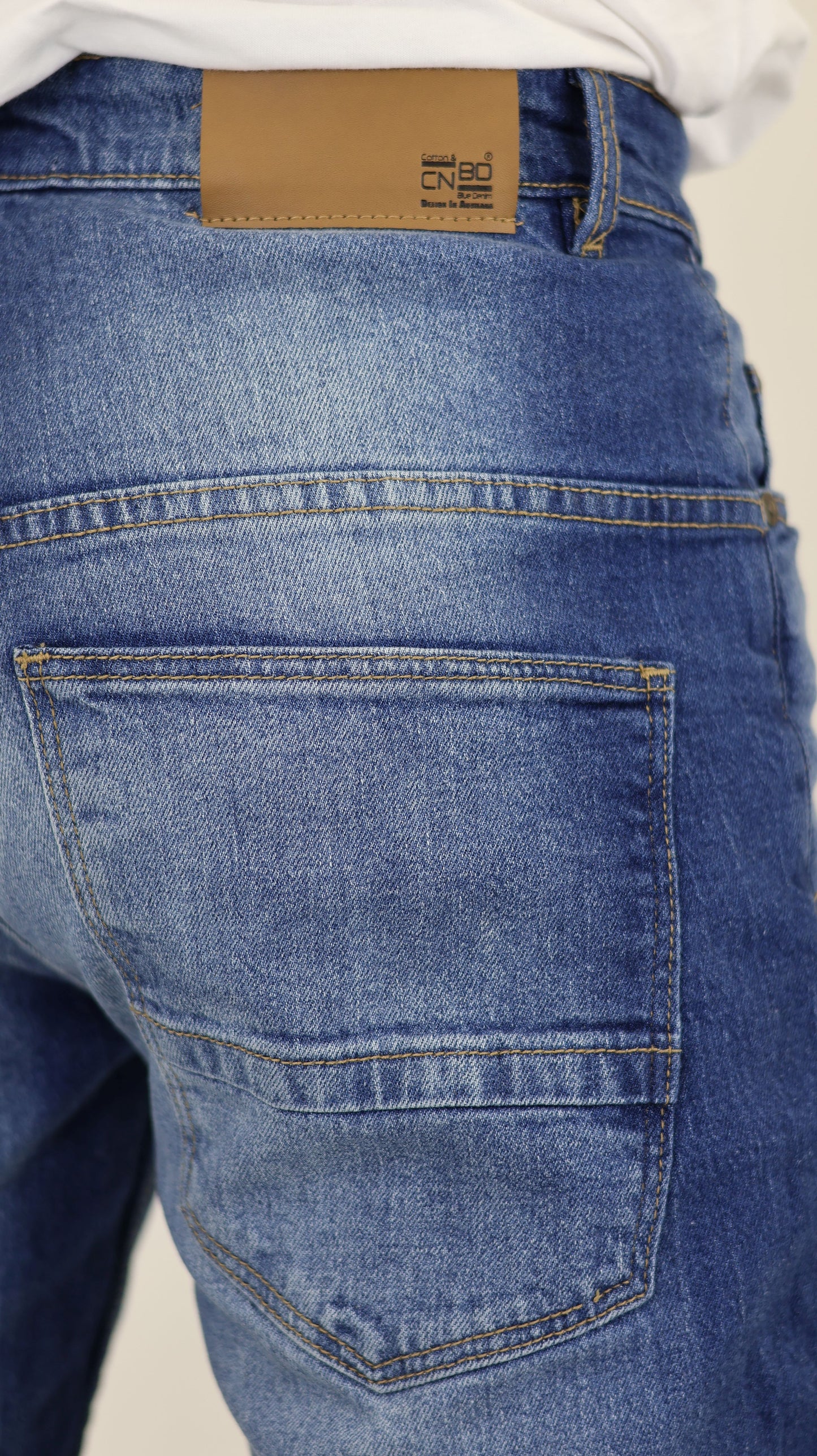 M8 Melbourne Men's Slim Straight Comfort Denim Mid Blue